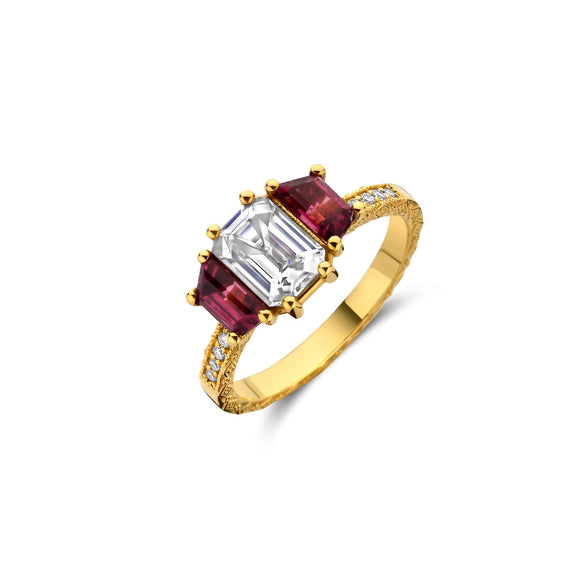 Emilia Ring