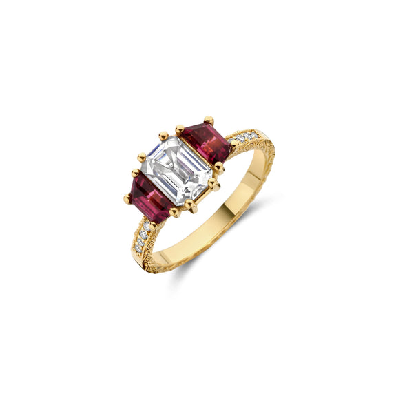 Emilia Ring