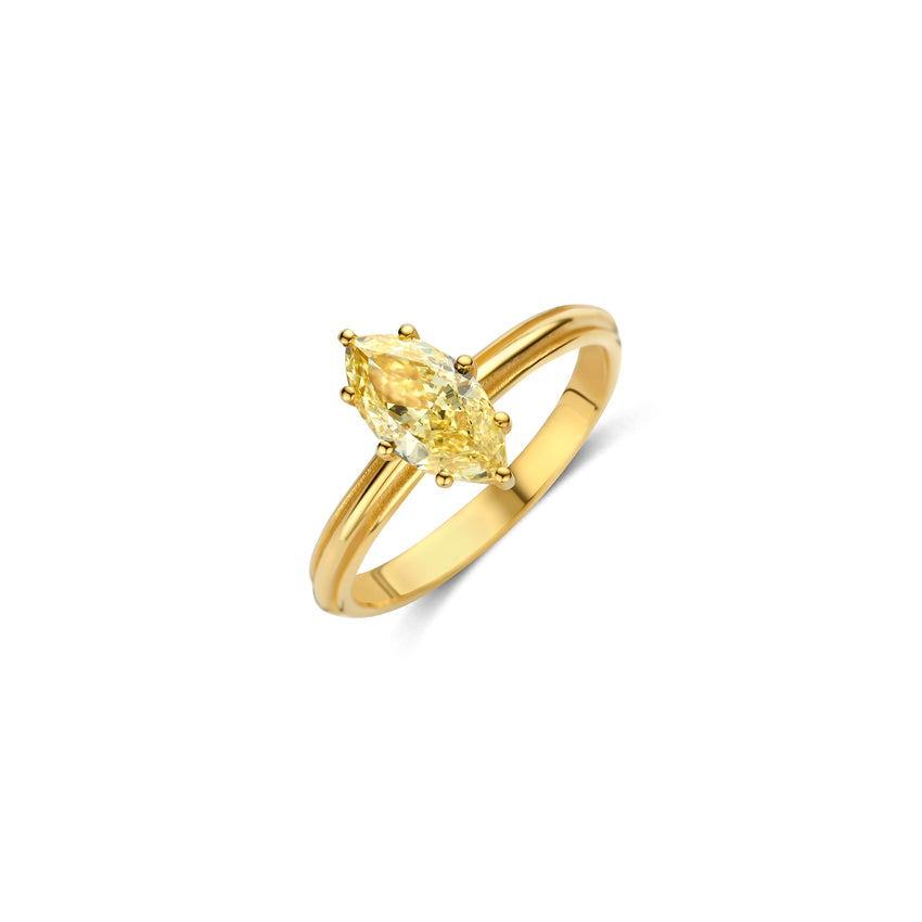 Gold ring with a yellow marquise diamond